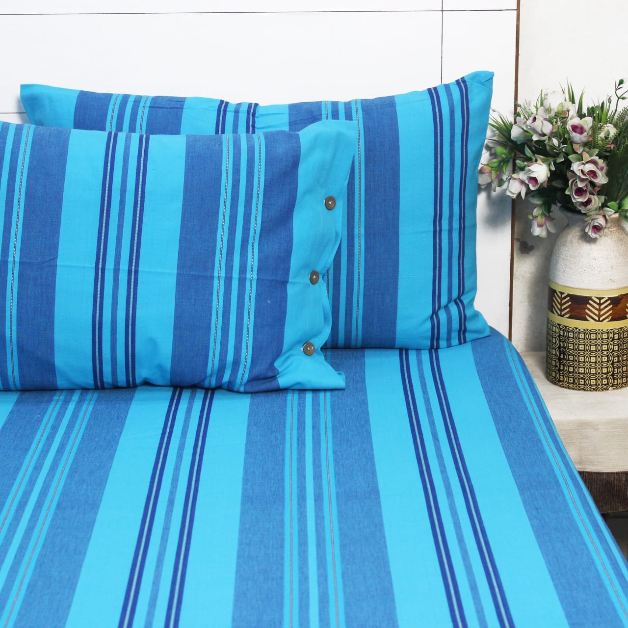 ALPHA Cotton Yarn Dyed Fitted Bed Spread with Pillow Covers