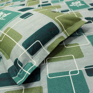Close-up Printed Cotton Flare 144 TC Bedsheet with Pillow Covers
