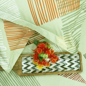 Printed Geometrical Cotton 250 TC Bedsheet with Pillow Covers - Green