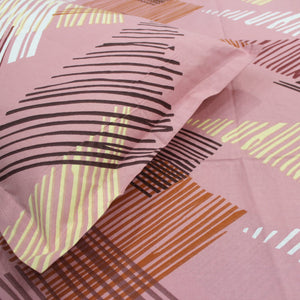 Printed Geometrical Cotton 250 TC Bedsheet with Pillow Covers - Magenta
