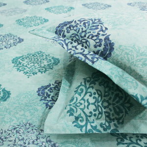 Close Up View Printed Damask Cotton 250 TC Fitted Bedsheet with Pillow Covers - Aqua