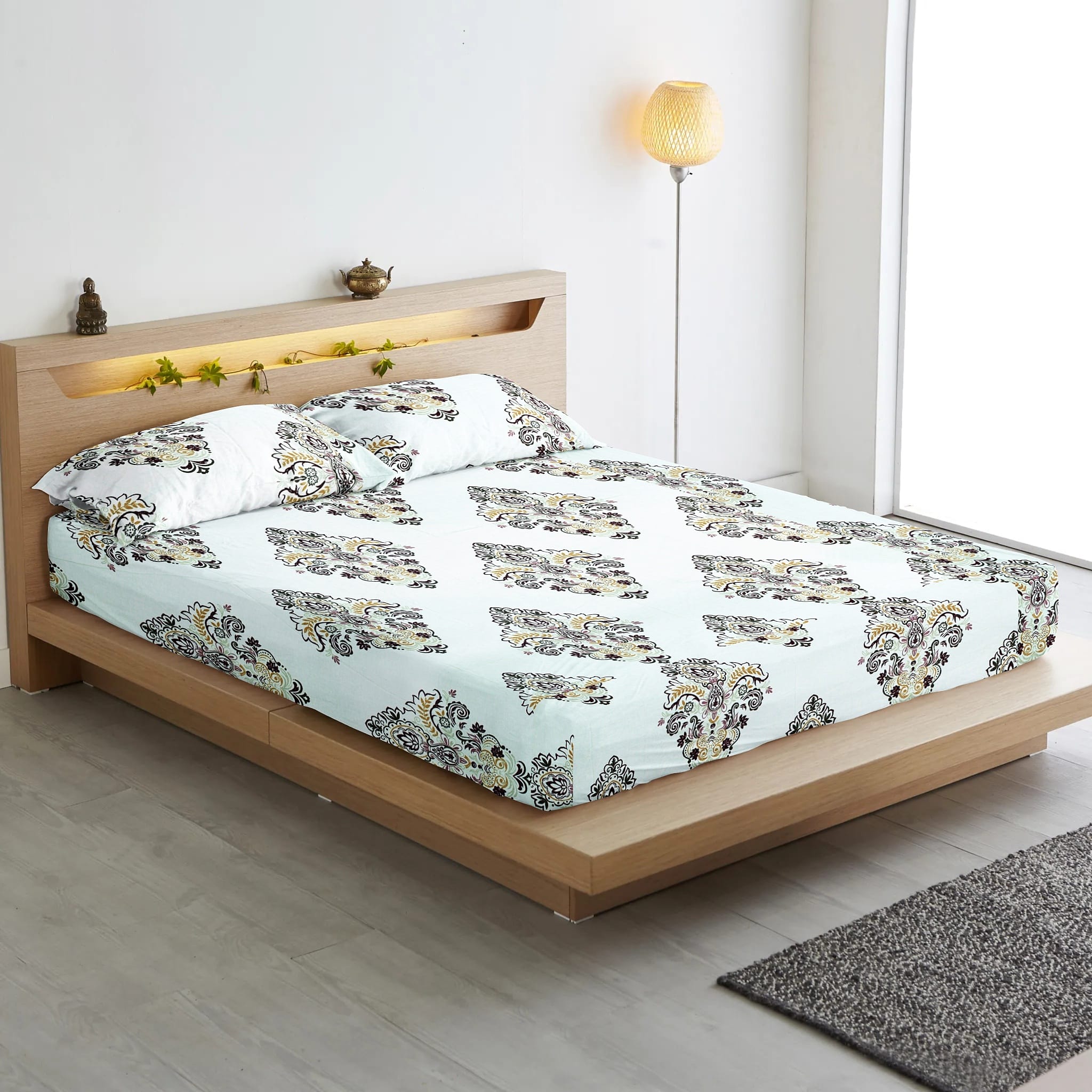 Soft Cotton Floral Print 250 TC Fitted Bedsheet In Magenta At Best Prices