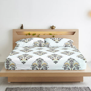 Soft Cotton Floral Print 250 TC Fitted Bedsheet In Magenta At Best Prices