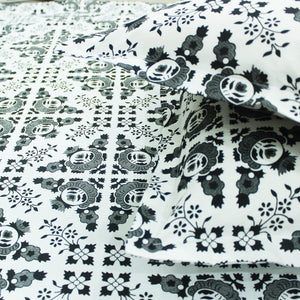 Cotton Floral Print 210 TC King Size Fitted Bedsheet In Black