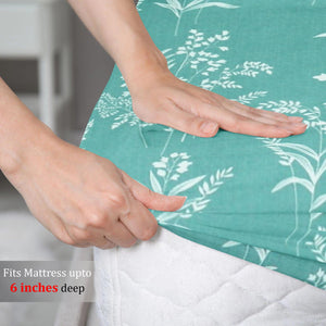 Close-up of 360 elastic fitted bedsheet