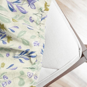 Close-up of 360 elastic fitted bedsheet