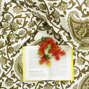 Fitted bedsheet with pillow covers