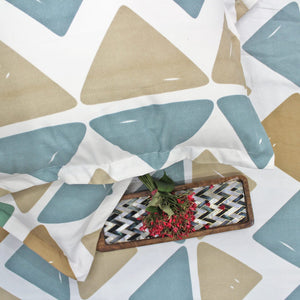Soft Cotton Geometrical Print 210 TC Flat Bedsheet In Multicolor At Best Prices