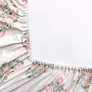Cotton Floral Print 210 TC King Size Fitted Bedsheet In Multicolor