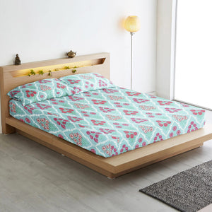 Floral Flat Bedsheet with Pillow Covers