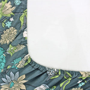 Cotton Floral Print 210 TC King Size Fitted Bedsheet In Multicolor