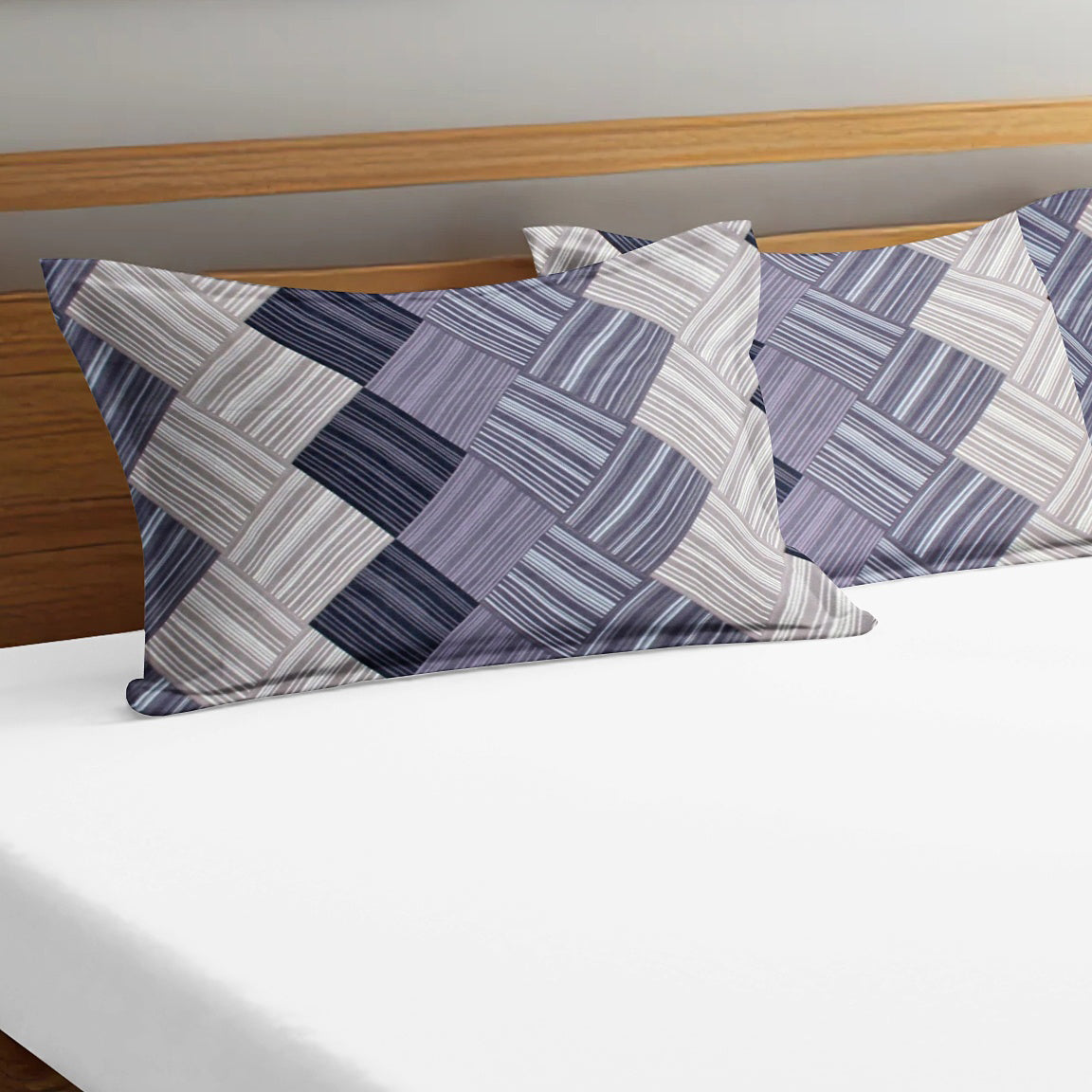Printed Geometrical Set of 2 Pcs Pillow Cover - Purple
