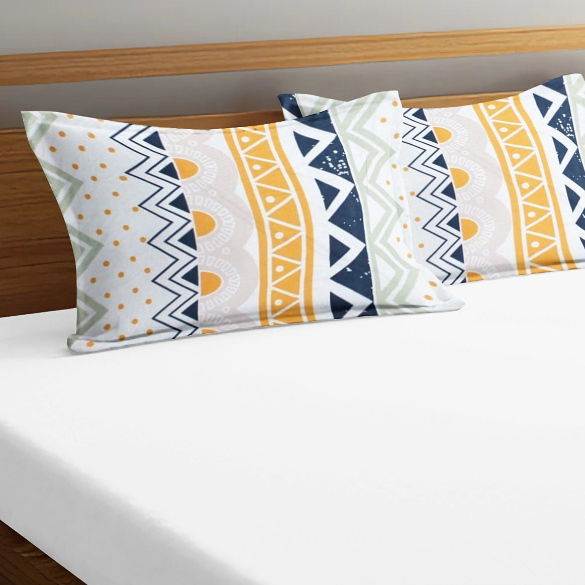 Printed Geometrical Set of 2 Pcs Pillow Cover - Multicolor