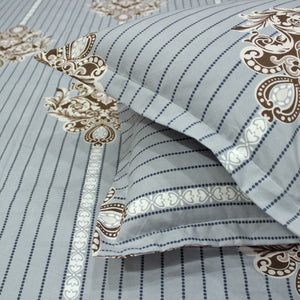 Close Up Blue Damask Fitted Super King bedsheet with matching pillow covers