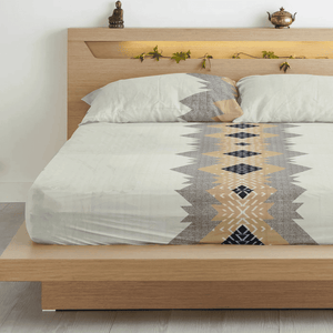 King size geometrical 210 TC bedsheet with pillow covers in multicolor