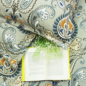 Close Up Floral 210 TC Fitted bedsheet with Pillow Covers - Multicolor