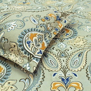 Close Up Floral 210 TC Fitted bedsheet with Pillow Covers - Multicolor