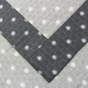 Pearl Texture Geometrical Print 300TC Cotton Dohar Comforter In Silver At Best Prices