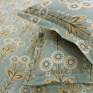 Close up view Printed Floral Cotton 144 TC Fitted Bedsheet with Pillow Covers - Green