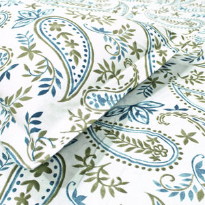 Close up Printed Paisley Cotton 144 TC Fitted Bedsheet with Pillow Covers - Blue