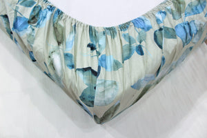 Soft Cotton Floral print 250 TC fitted bedsheet in Blue At Best Prices