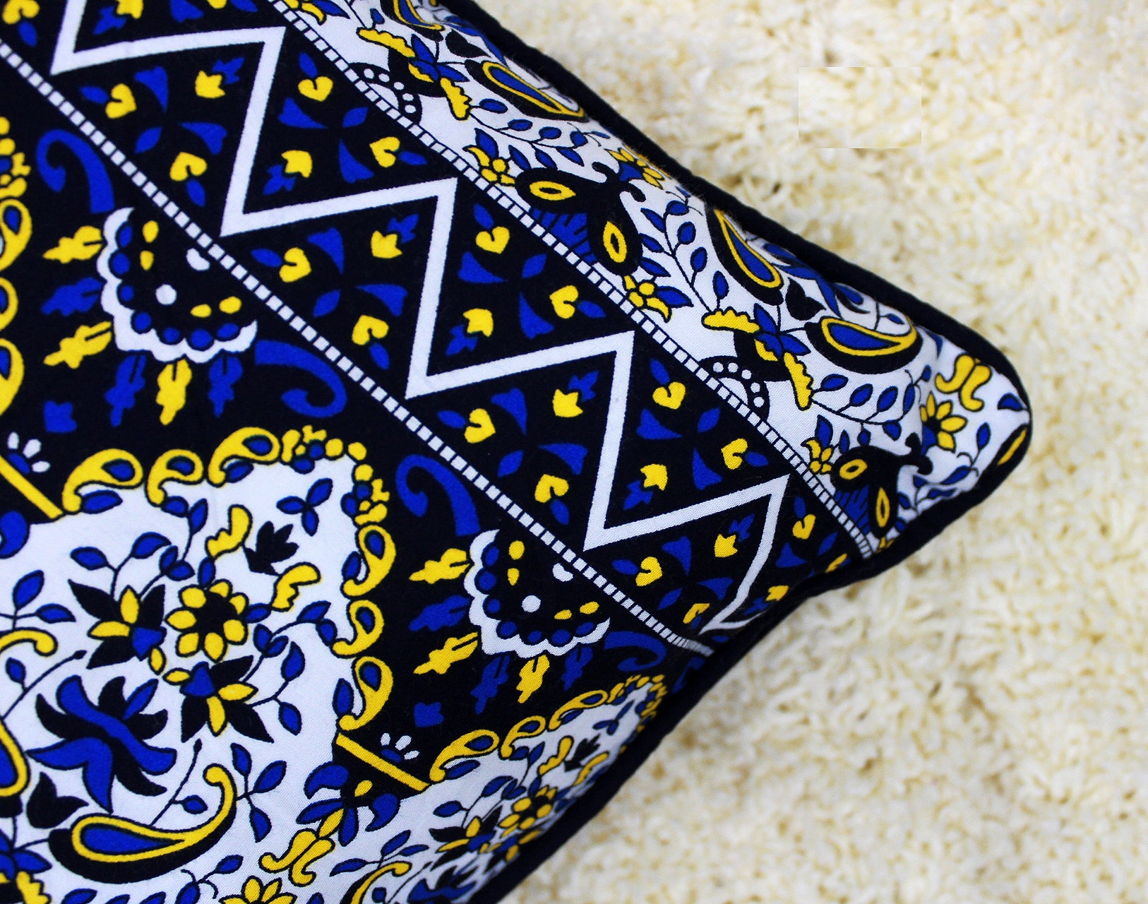 Quartz Printed Floral Cotton Cushion Cover - Yellow