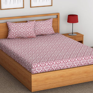 Soft cotton damask print 144 TC Fitted Bedsheet In Maroon At Best Prices
