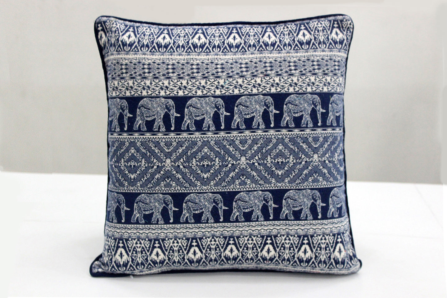 Quartz Printed Traditional One Cotton Cushion Cover - Blue
