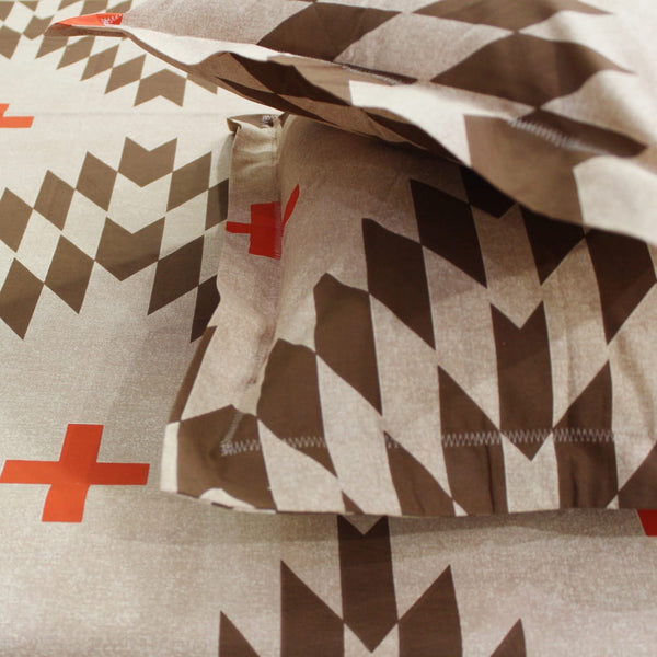 Printed Geometrical Cotton 250 TC Fitted Bedsheet with Pillow Covers - Coffee