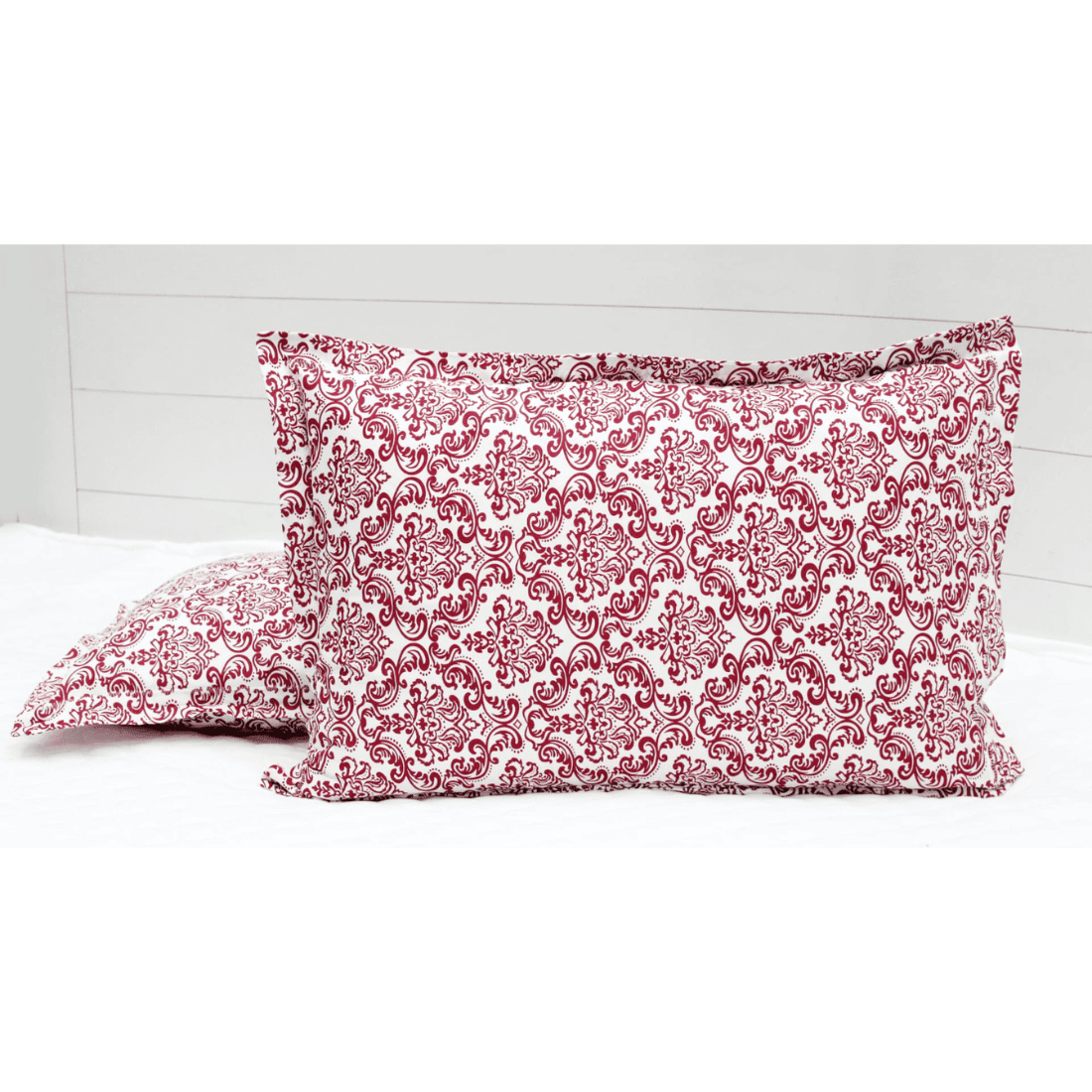 Soft cotton damask print 144 TC Fitted Bedsheet In Maroon At Best Prices