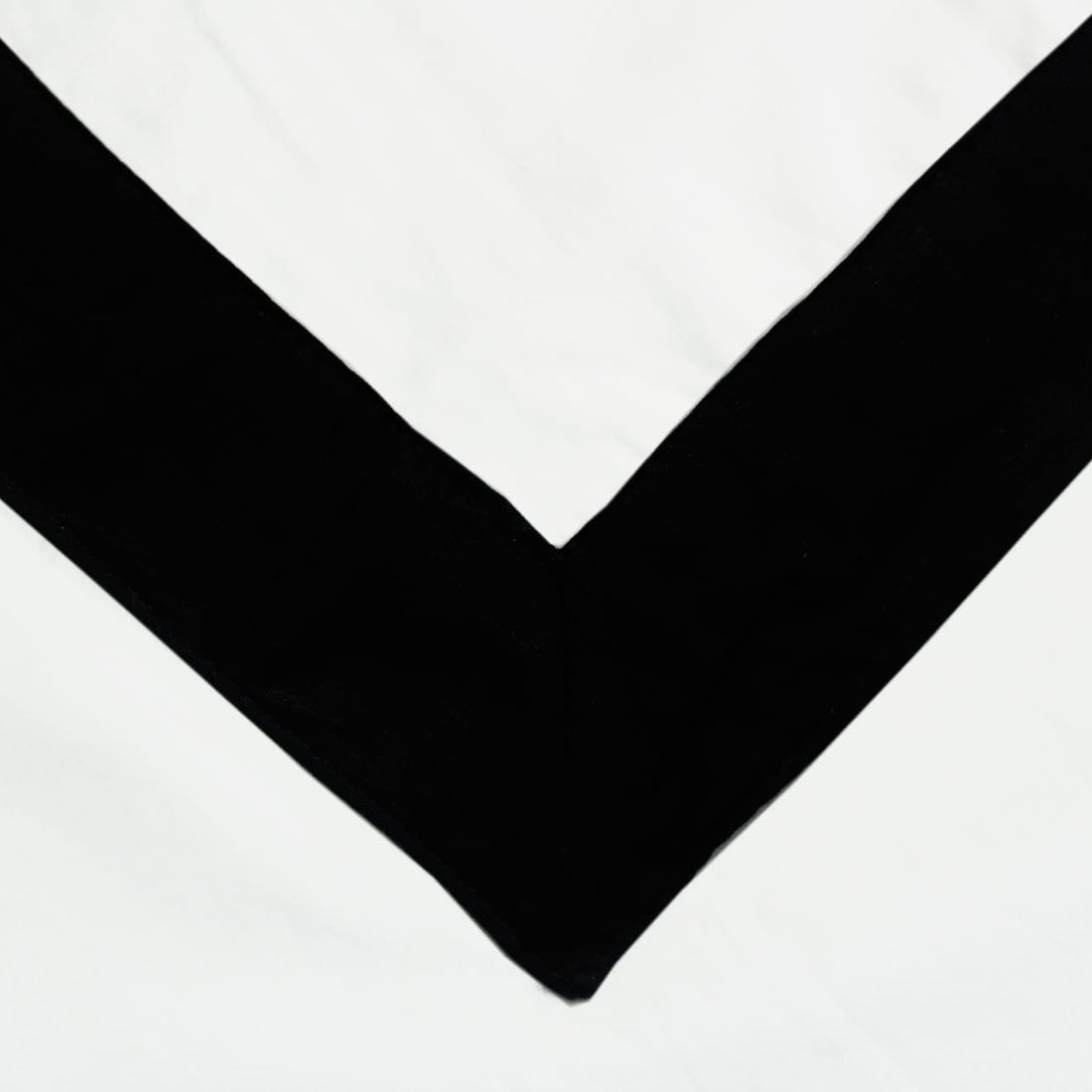 DIVINE 210 TC Cotton Dohar - White/Black