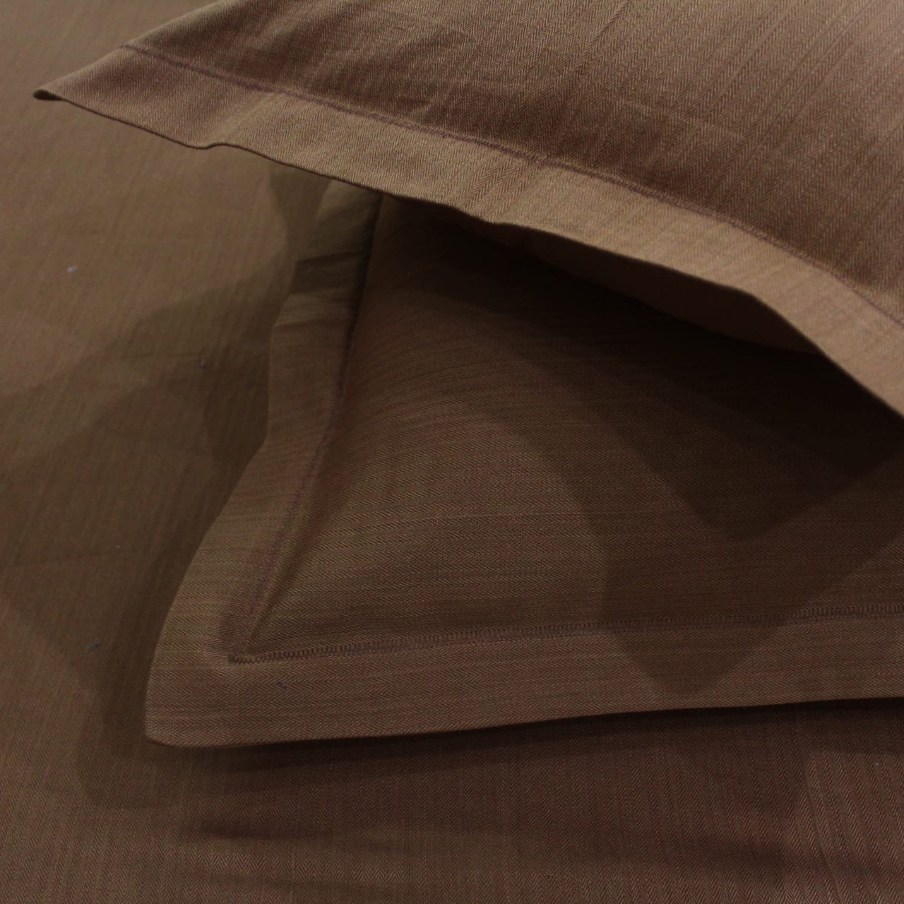 Mercerized Cotton Textured Weave Fitted Bedsheet with Pillow Covers - Coffee Brown