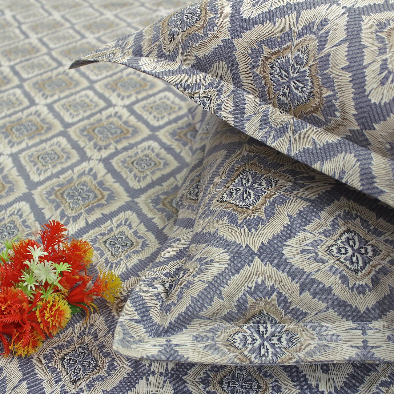 Printed Abstract Cotton 144 TC Fitted Bedsheet with Pillow Covers - Blue