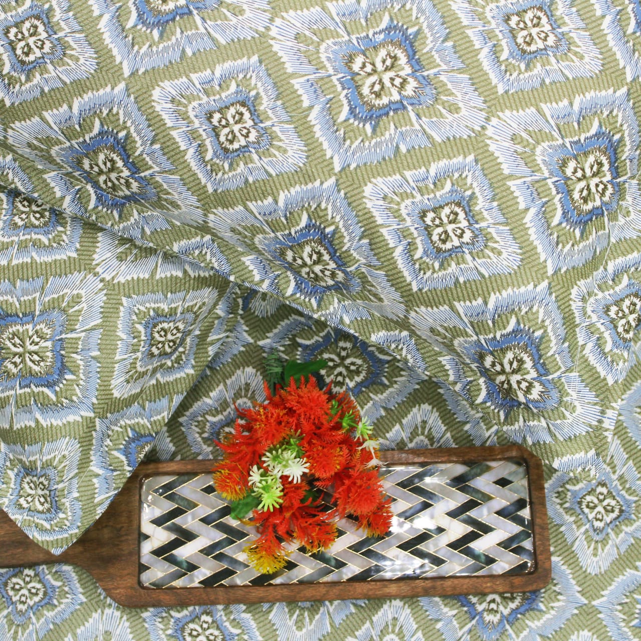 Printed Abstract Cotton 144 TC Bedsheet with Pillow Covers - Green