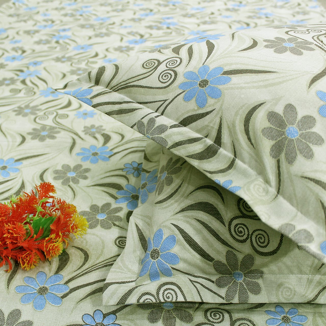 Printed Floral Cotton 144 TC Fitted Bedsheet with Pillow Covers - Green