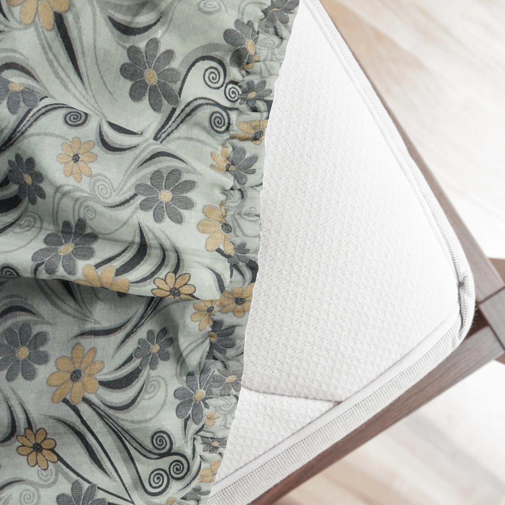 Printed Floral Cotton 144 TC Fitted Bedsheet 