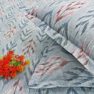 Close-up view Printed Abstract Cotton 144 TC Bedsheet with Pillow Covers - Blue