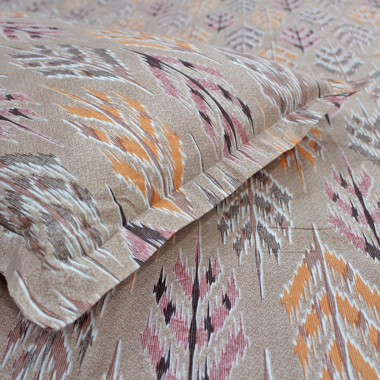 Printed Abstract Cotton 144 TC Bedsheet with Pillow Covers - Brown
