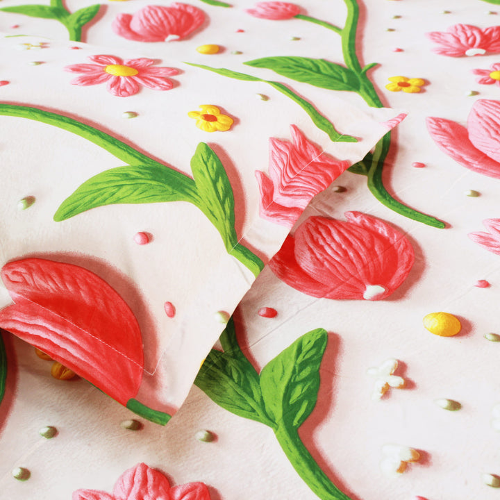 Close-up  View Floral 7D Digital Printed Fitted Bedsheet with Pillow Covers - Pink