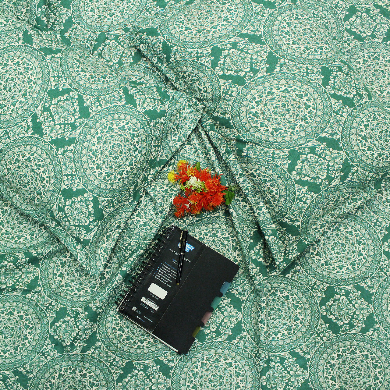 Printed Cotton Flare 144 TC Bedsheet with Pillow Covers - Green