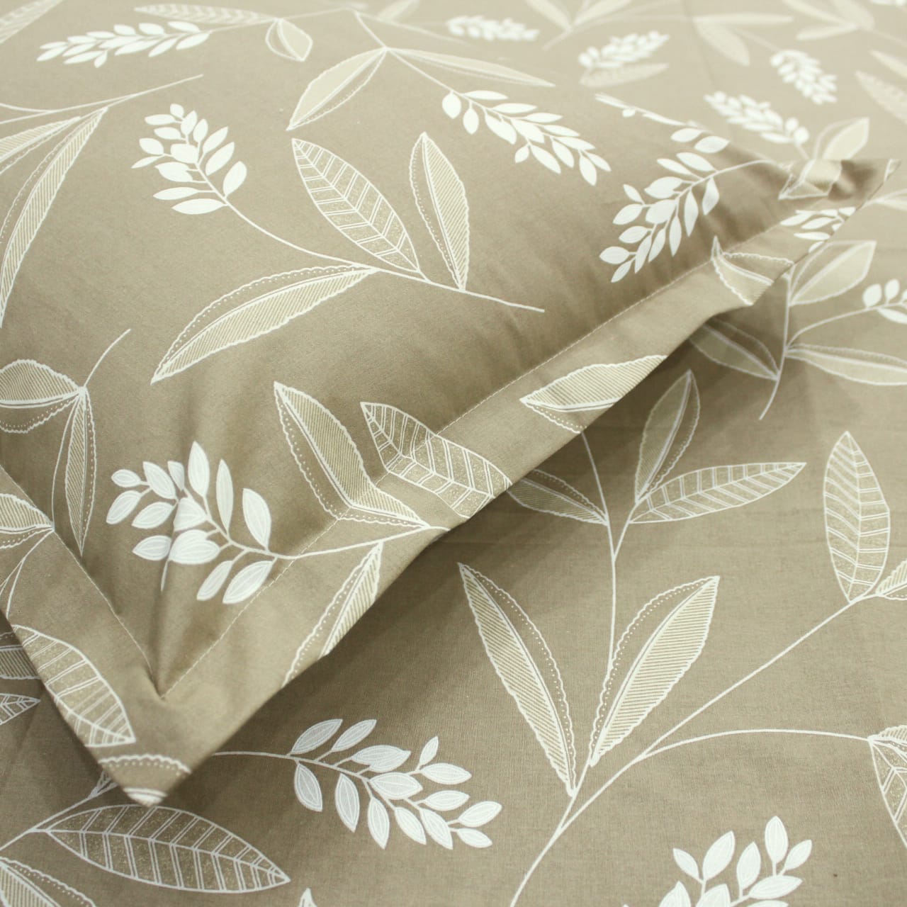 Printed Floral Cotton 250 TC Fitted Bedsheet with Pillow Covers - Brown