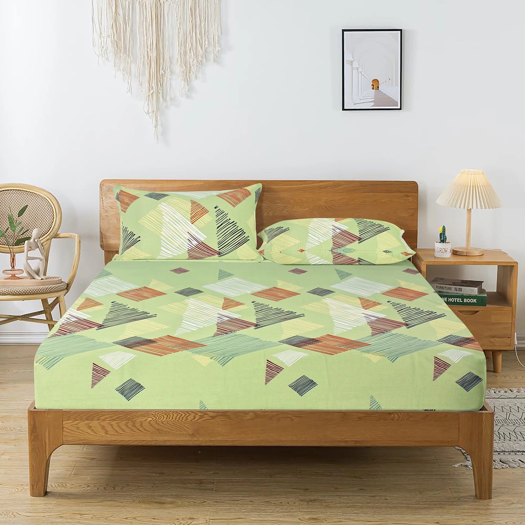 Printed Geometrical Cotton 250 TC Bedsheet with Pillow Covers - Green