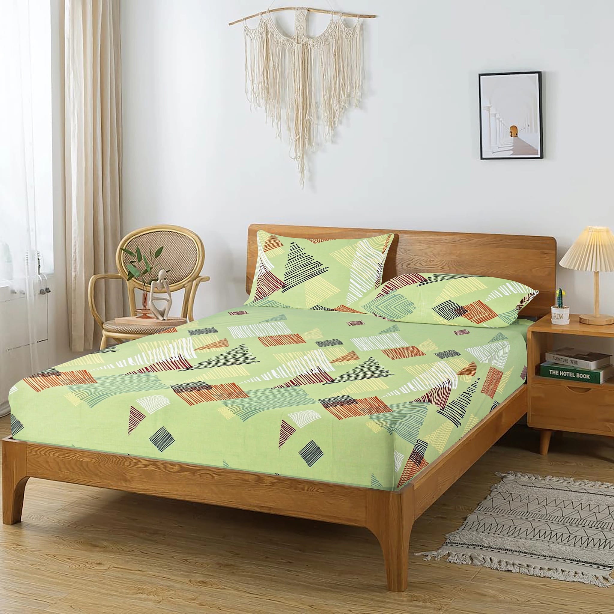 Printed Geometrical Cotton 250 TC Bedsheet with Pillow Covers - Green