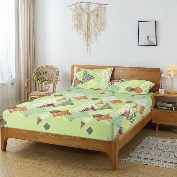 Printed Geometrical Cotton 250 TC Flat Bedsheet with Pillow Covers - Green