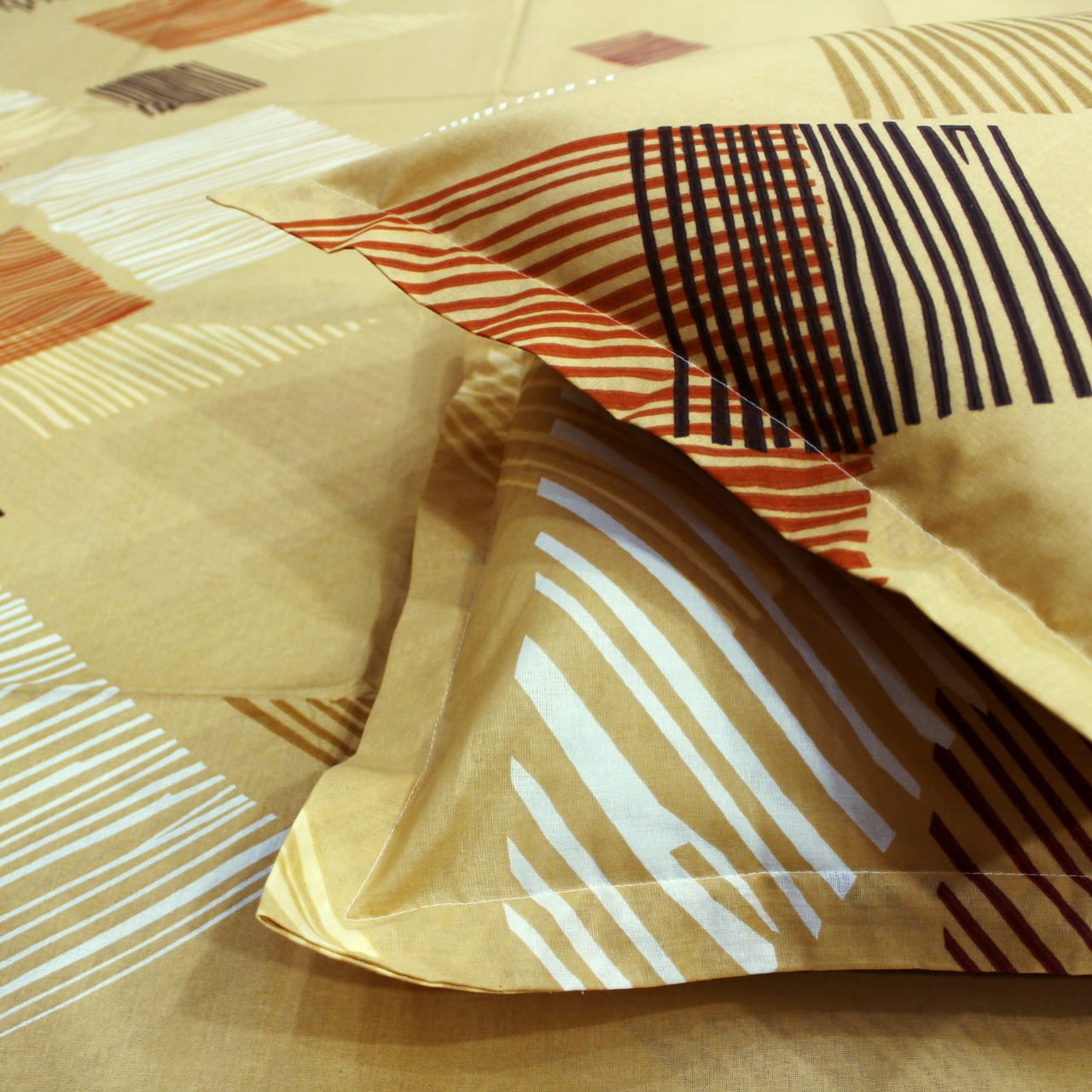 Close up view Printed Geometrical Cotton 250 TC Fitted Bedsheet with Pillow Covers - Mustard