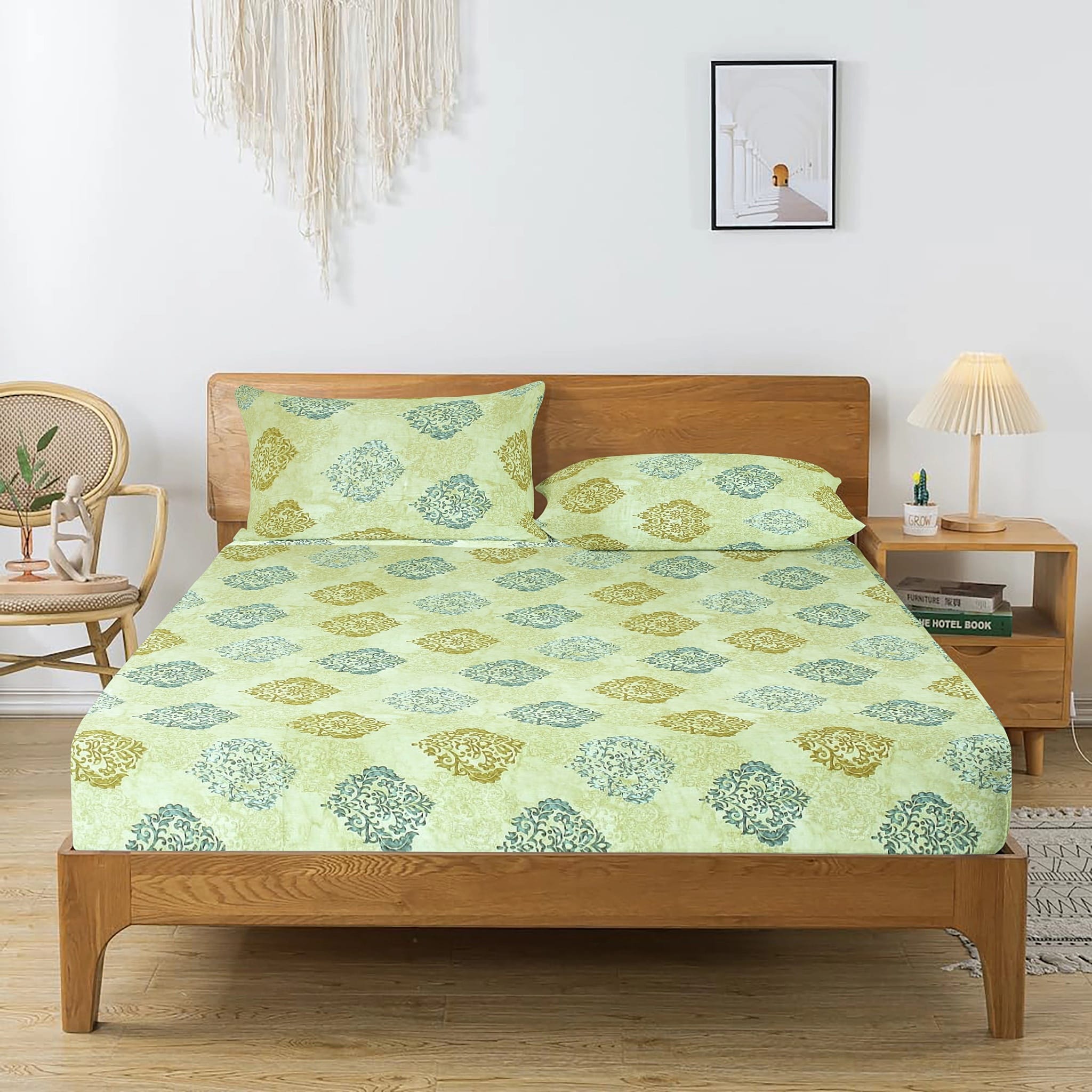 Printed Damask Cotton 250 TC Bedsheet with Pillow Covers - Green