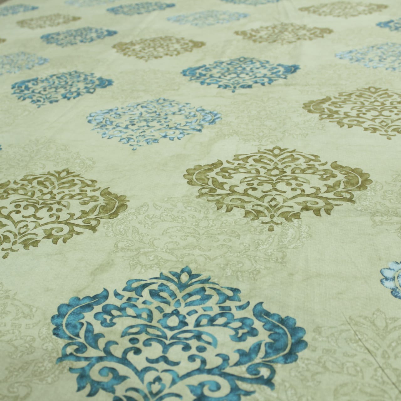Printed Damask Cotton 250 TC Bedsheet Design 