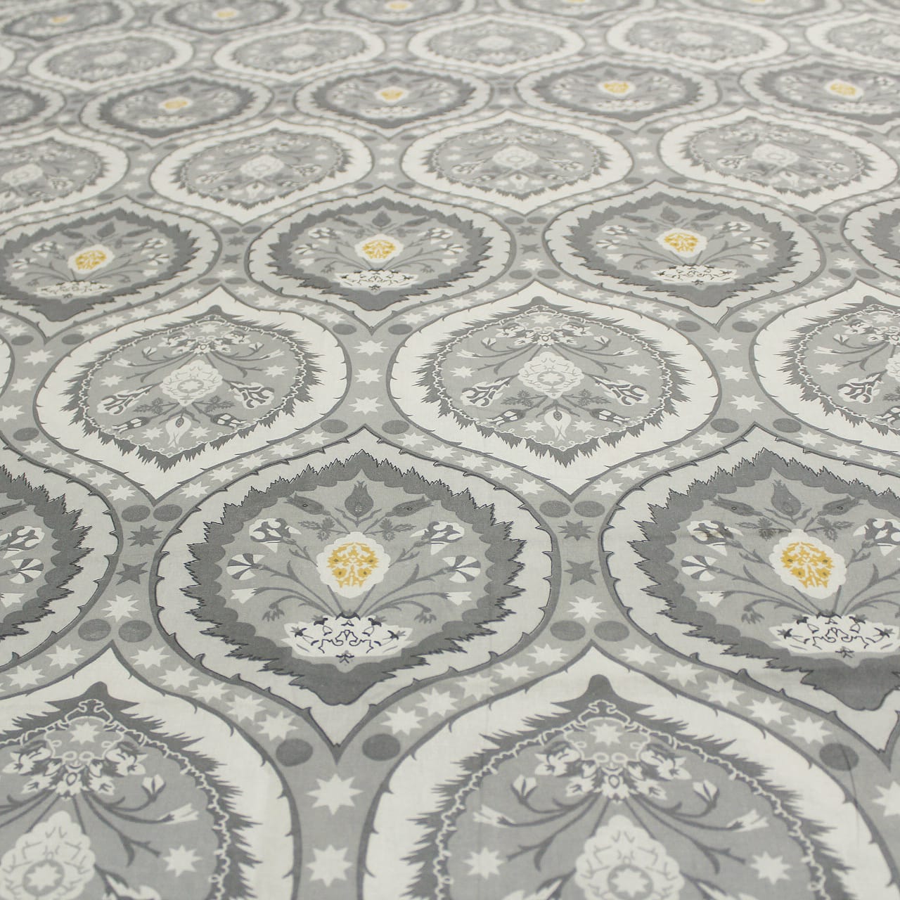 Printed Damask Cotton 250 TC Bedsheet Design 