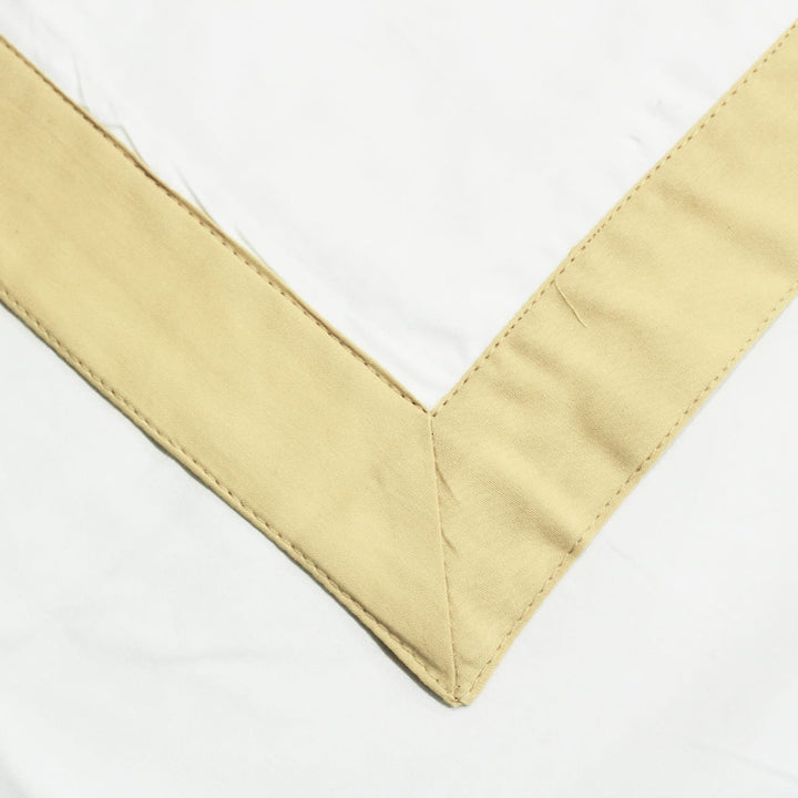 Close-up of DIVINE 210 TC Cotton Dohar - White/Gold