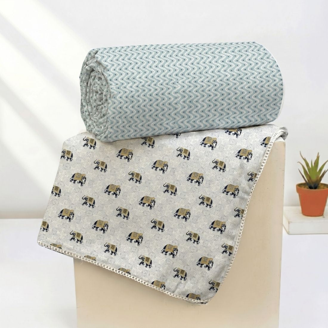 IRIS Designer Border Cotton Reversible Dohar, Grey